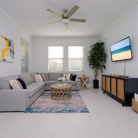 Modern Oasis! 3Br Townhouse In A Lagoon Community Wesley Chapel Dış mekan fotoğraf