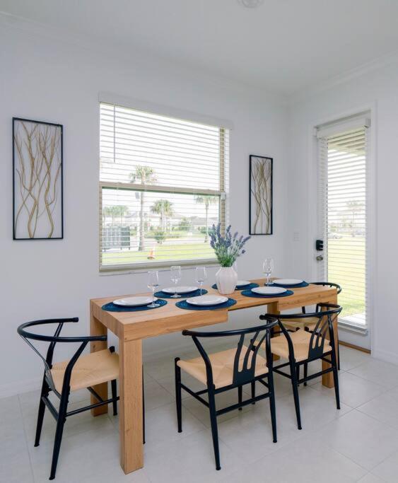 Modern Oasis! 3Br Townhouse In A Lagoon Community Wesley Chapel Dış mekan fotoğraf